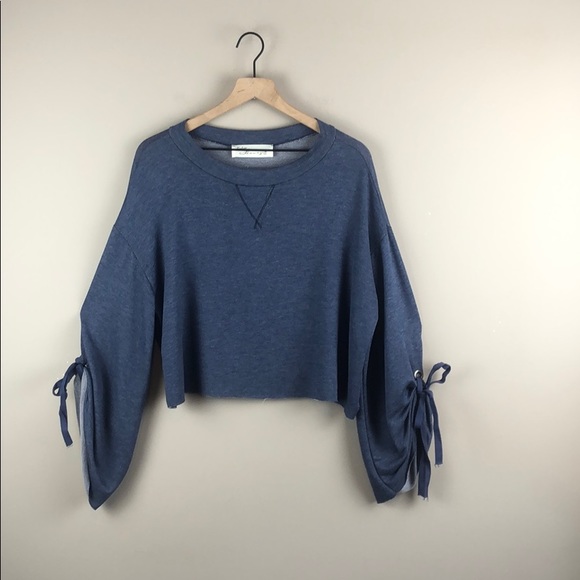 Vintage Havana Tops - Vintage Havana Cropped Tie Sleeve Sweatshirt (NS)